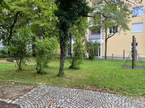 Wohnung mit Garagenparkplatz an U-Bahnstation
